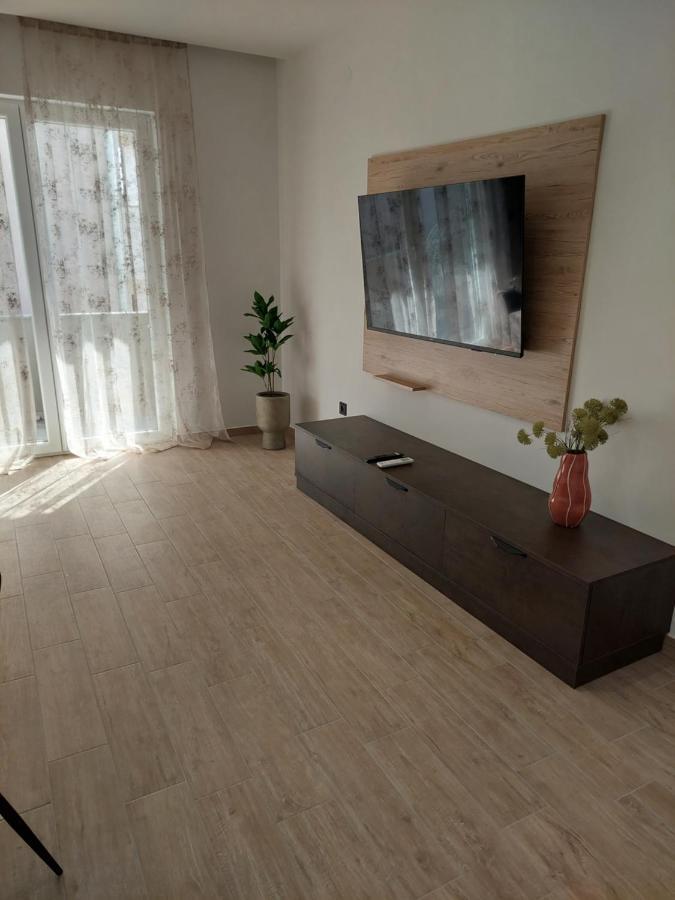 Apartmani Diana Biograd Na Moru Ngoại thất bức ảnh