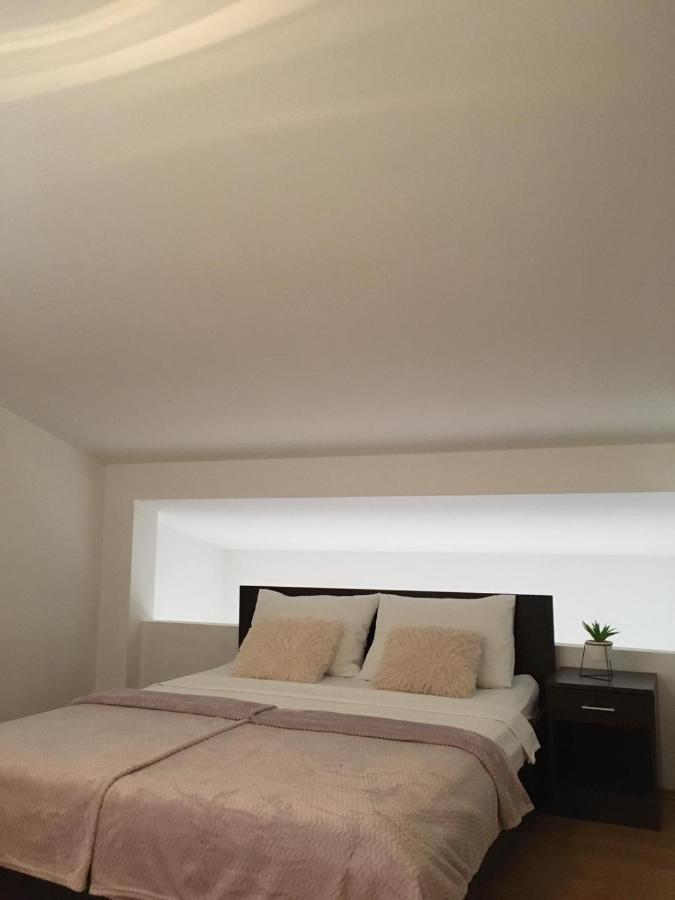 Apartmani Diana Biograd Na Moru Ngoại thất bức ảnh