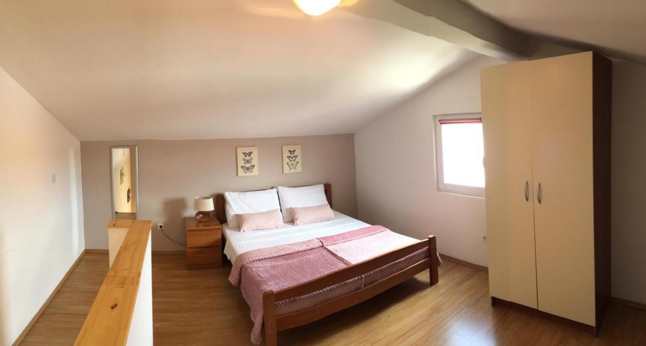 Apartmani Diana Biograd Na Moru Ngoại thất bức ảnh