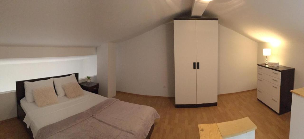 Apartmani Diana Biograd Na Moru Ngoại thất bức ảnh